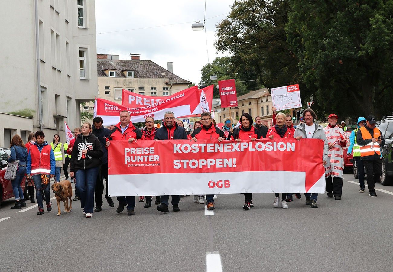Erstmals organisierte der ÖGB zeitgleiche Demonstrationen in allen Bundesländern Österreichs, um wirksame Maßnahmen gegen die steigende Inflation einzufordern.