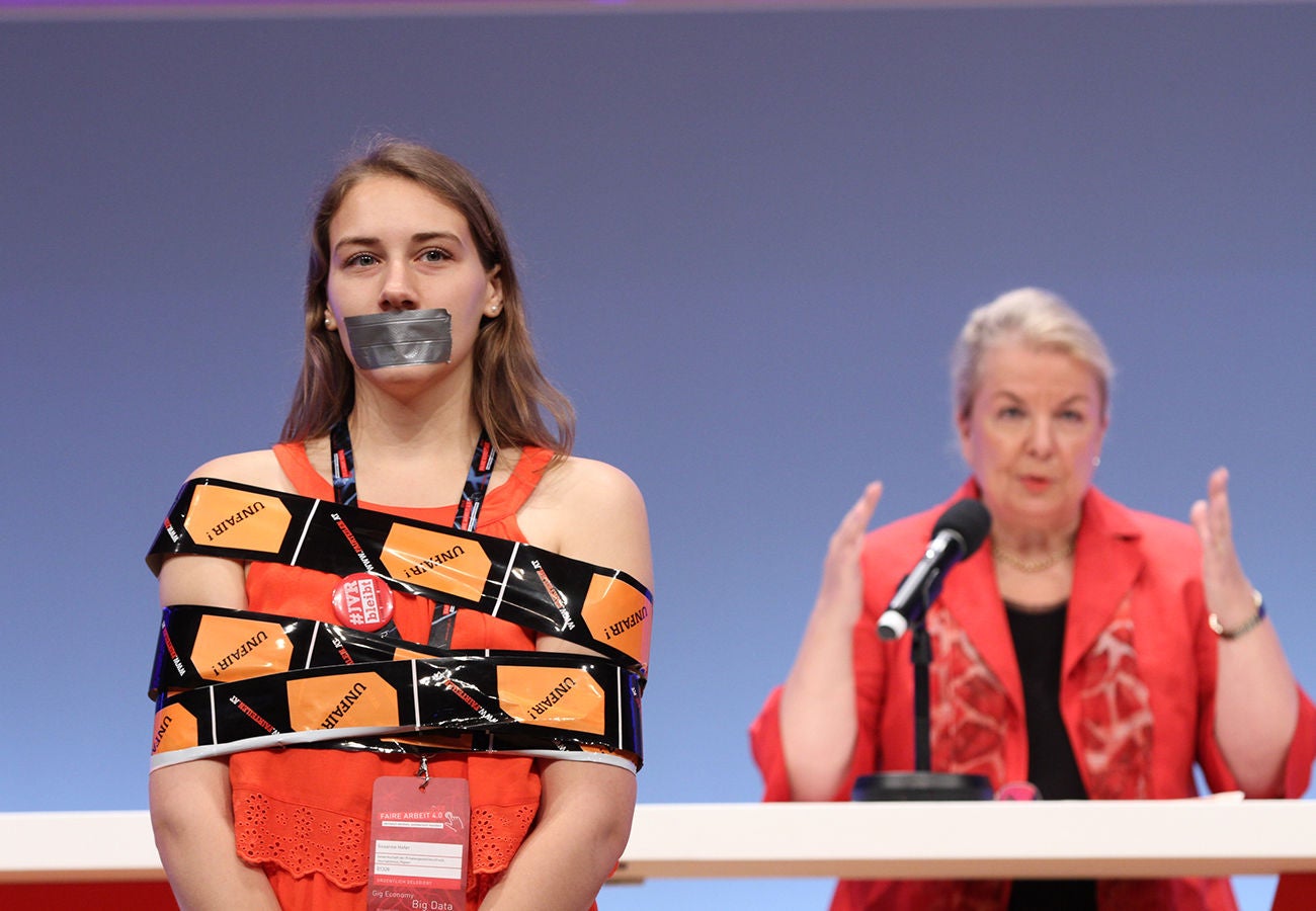 2018 wollte Arbeits- und Sozialministerin die betriebliche Mitbestimmung von Jugendlichen einschränken und Jugendvertrauensräte abschaffen.