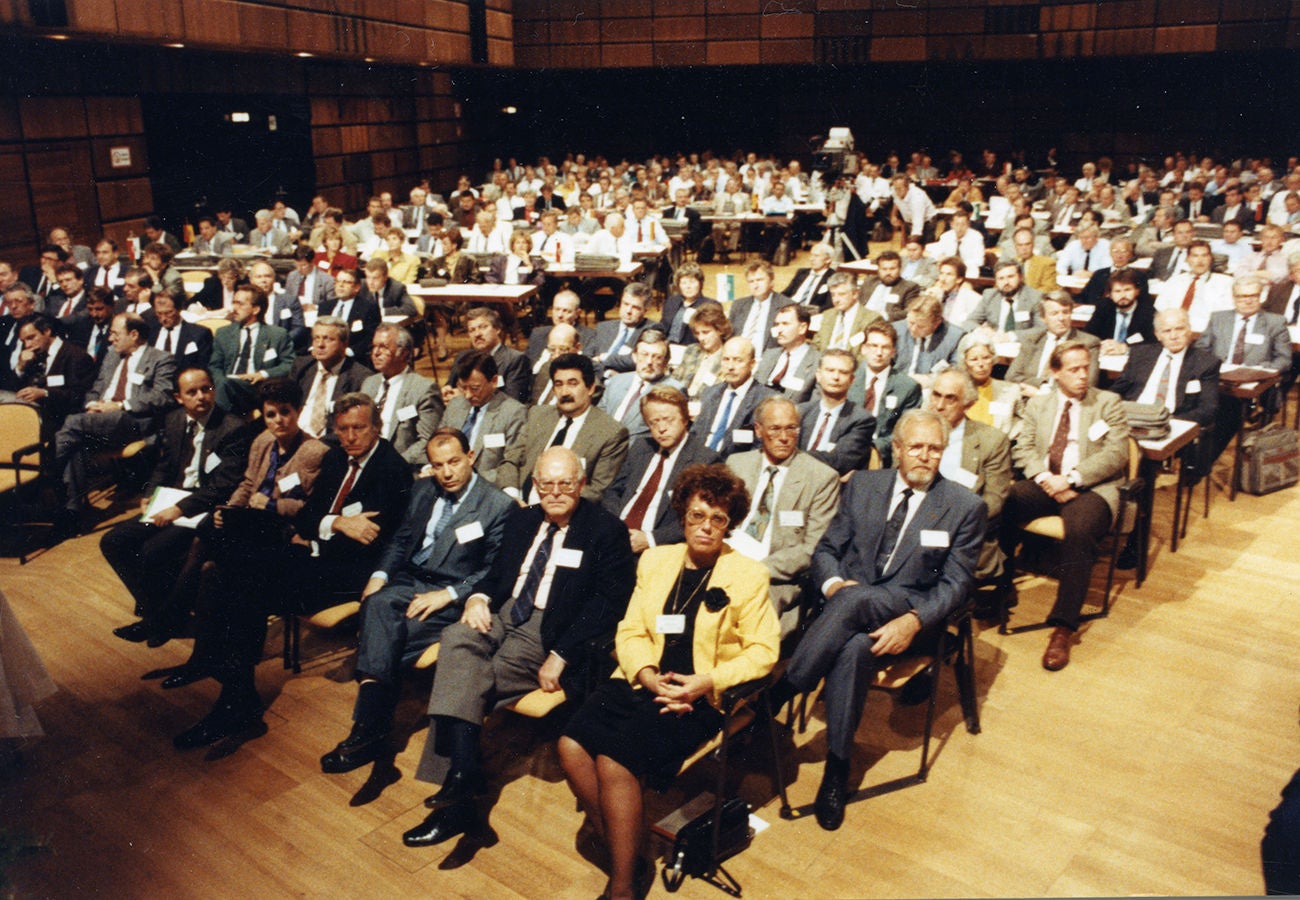 13. Gewerkschaftstag der Gewerkschaft der Bau- und Holzarbeiter 1990