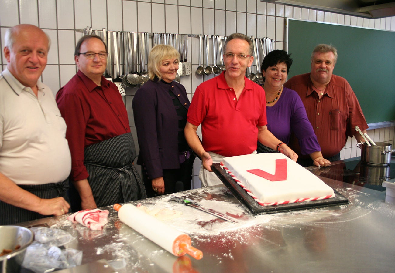 2010_2.vida_Gewerkschaftstag_Präsidium_Tortebacken